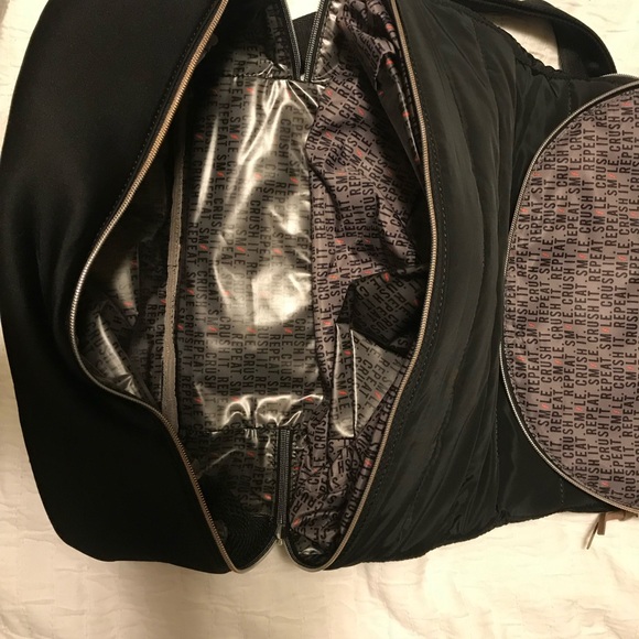 NWOT Stella and Dot Black Quilted Backpack - Picture 6 of 7